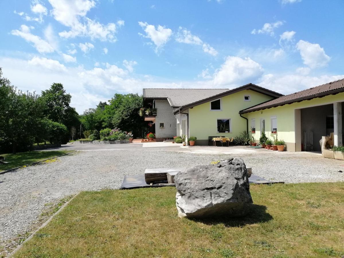 Apartamento Deno Podgrad  Exterior foto